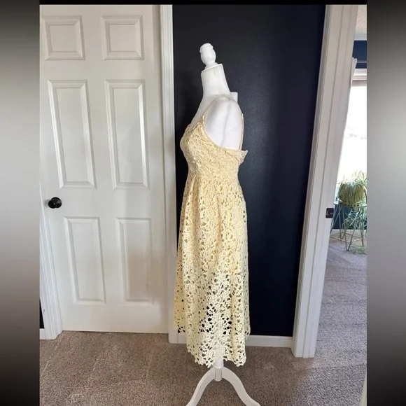 ASTR The Label Butter Yellow Crochet Lace Midi Dress 
size Small (4) - Picture 4 of 12
